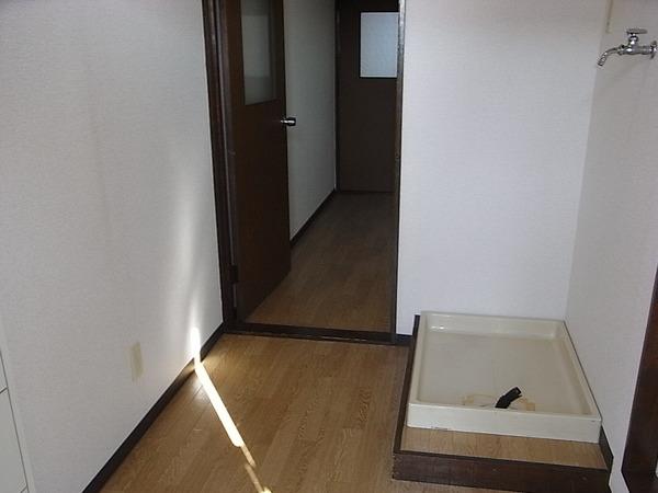 Other. Indoor Laundry Storage