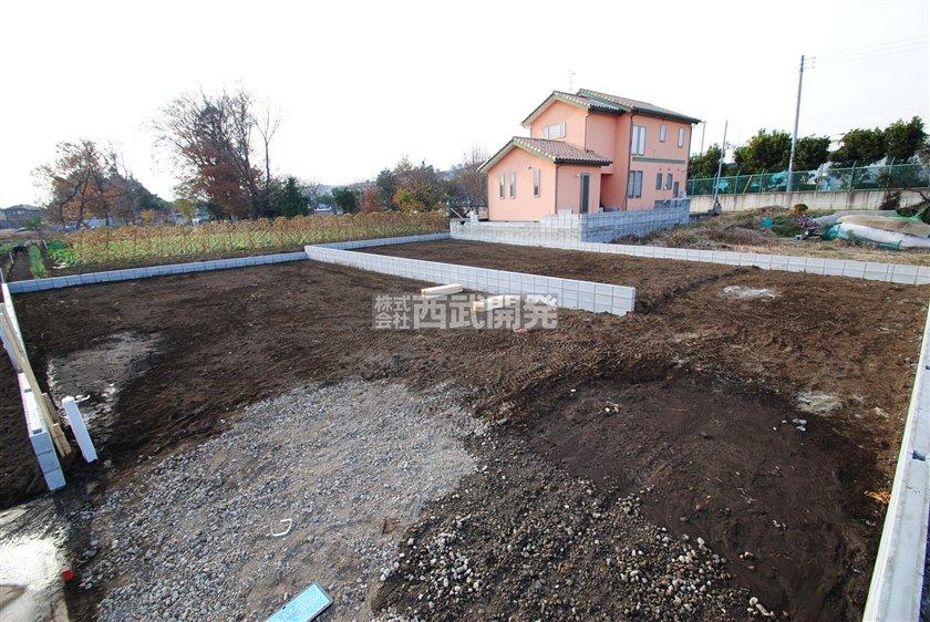 Local appearance photo. Local (12 May 2013) Shooting