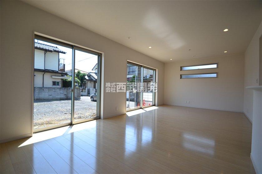 Same specifications photos (living). Seller construction cases Placement ・ The color is different. 