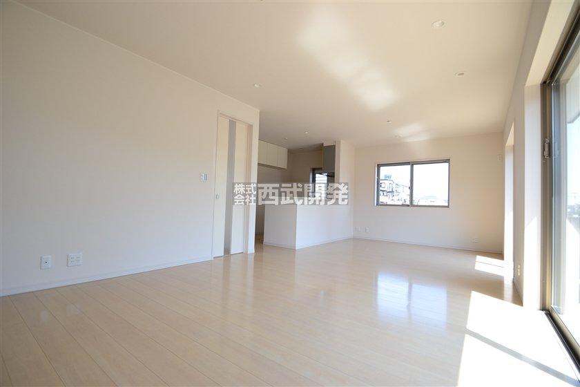 Same specifications photos (living). Seller construction cases Placement ・ The color is different. 