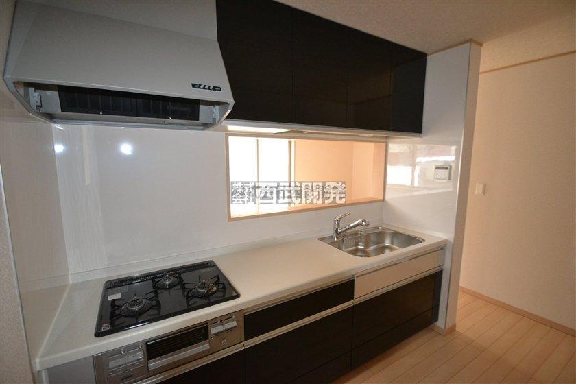Same specifications photo (kitchen). Color ・ Arrangement and the like are different. For more information, please contact.