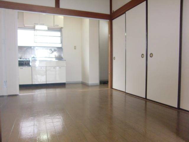 Other room space. Western style room