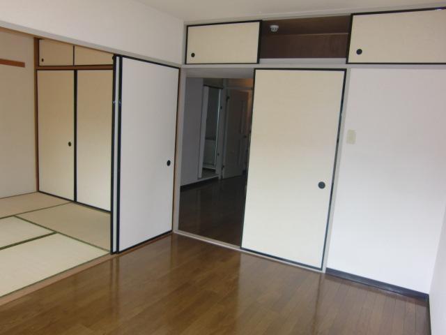 Other room space. Western style room Japanese-style room Receipt