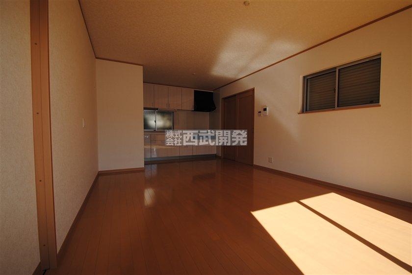 Same specifications photos (living). Color ・ Arrangement and the like will differ. Kuwakushi, please contact us.