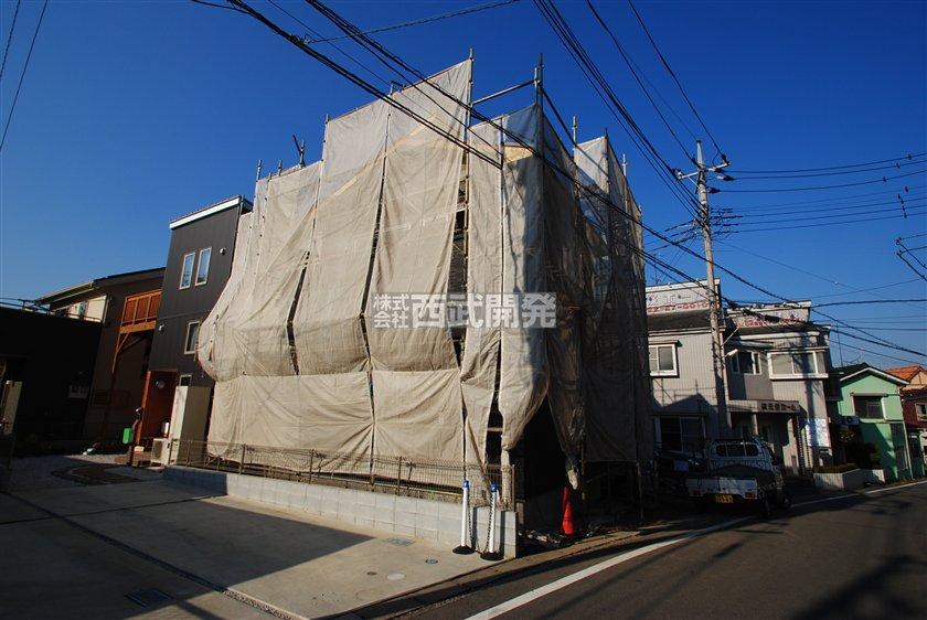 Local appearance photo. Local (12 May 2013) Shooting