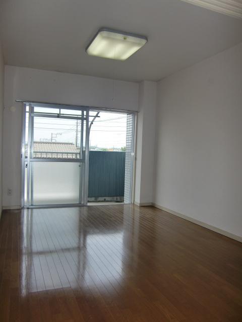 Other room space. Western style room