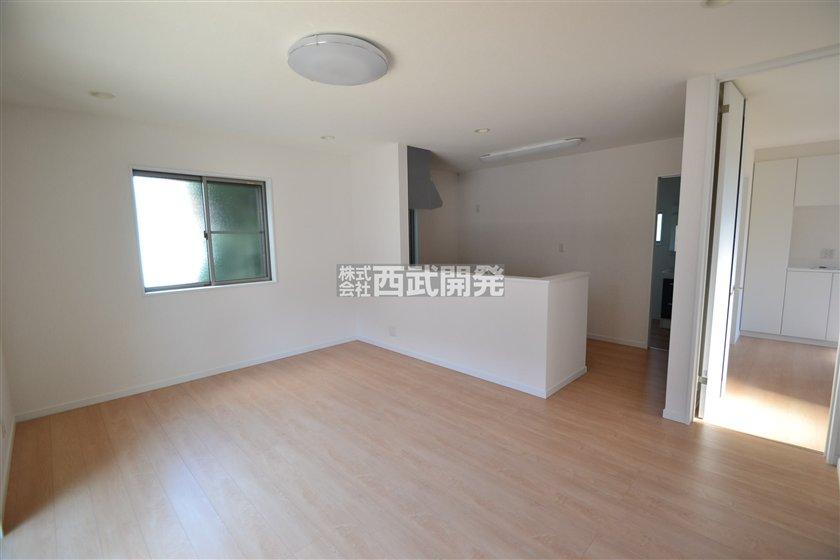 Same specifications photos (living). Color ・ Arrangement and the like are different. For more information, please contact. 