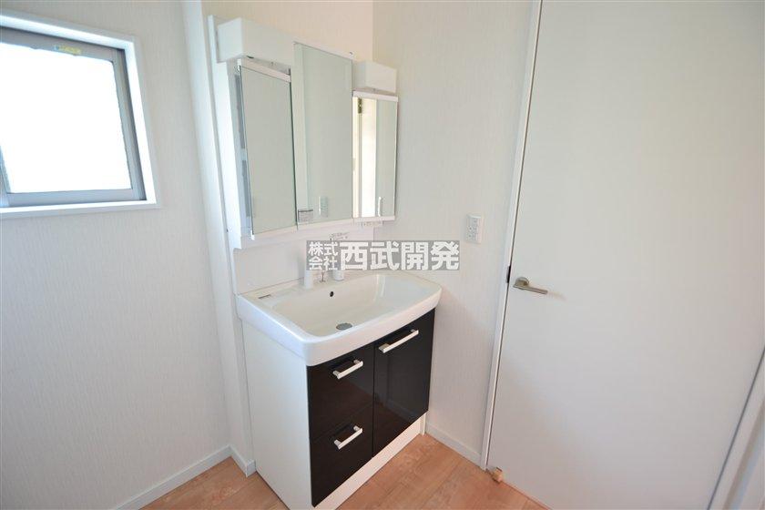 Wash basin, toilet. Color ・ Arrangement and the like are different. For more information, please contact. 