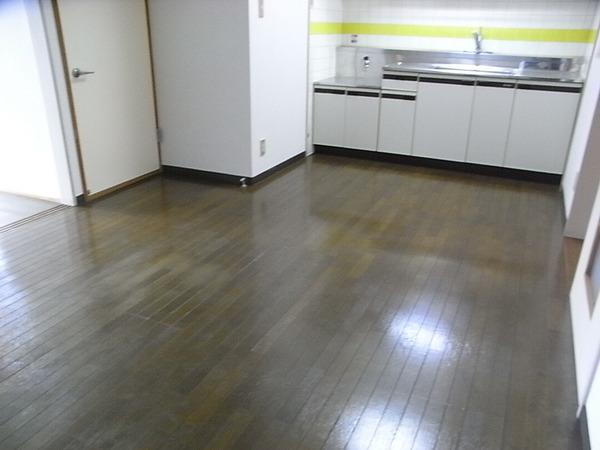 Kitchen. Spacious kitchen