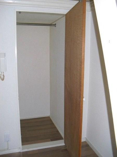 Receipt. It is a height storage