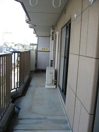 Balcony. There are two and a person of Japanese-style room! 