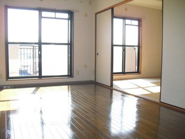 Living and room. Bright living room