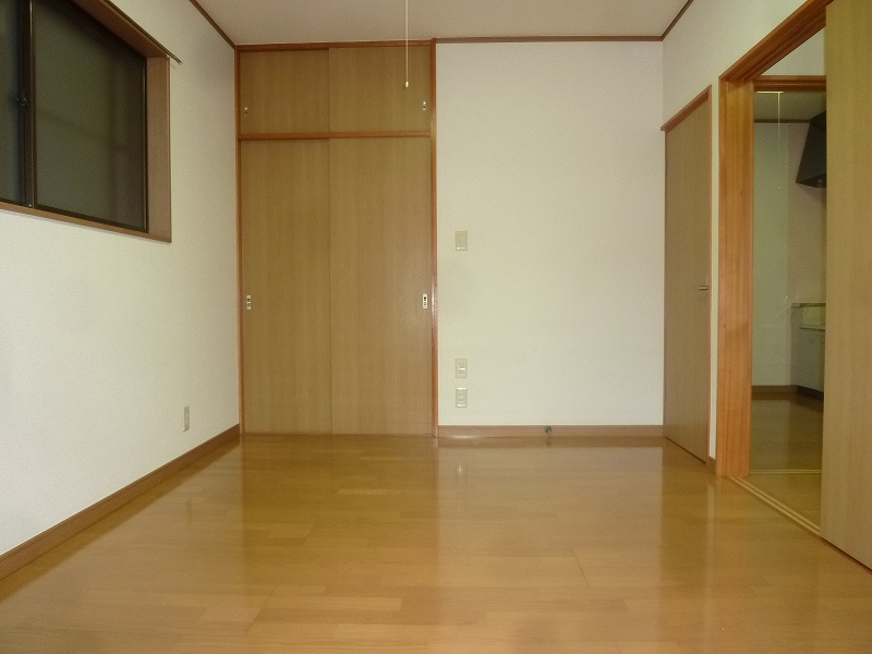 Living and room. Western-style 6 tatami flooring