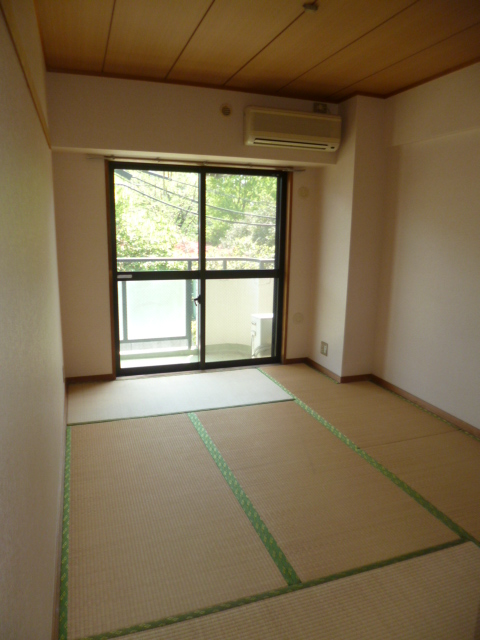 Other room space. Japanese-style room (closet Yes)