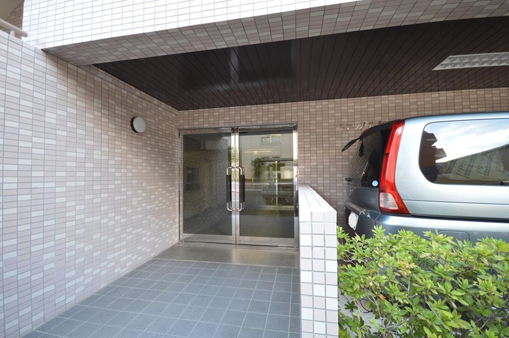 Local appearance photo. Local (10 May 2013) Shooting