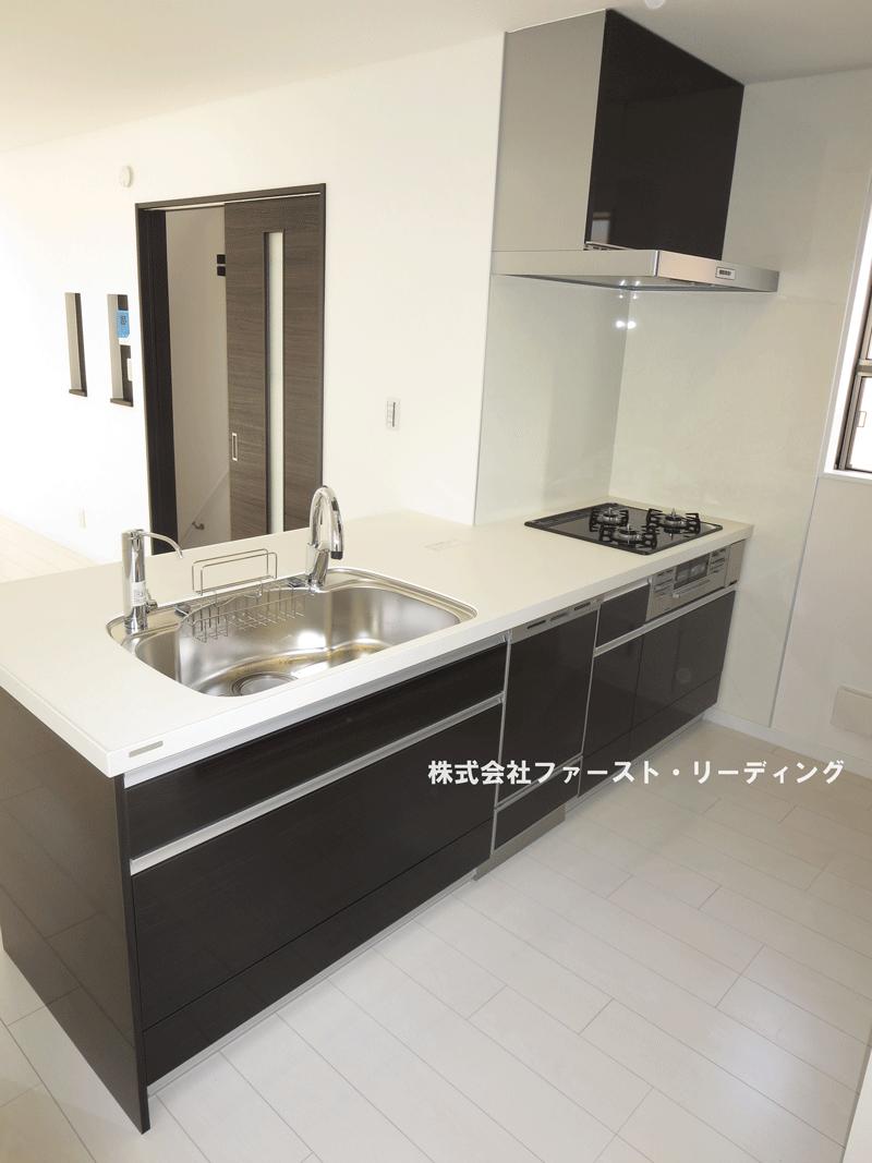 Kitchen. Cafe style kitchen! (November 2013) Shooting