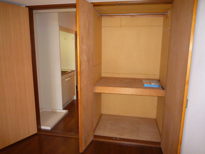 Living and room. It is multiplied even clothes! 