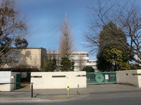 Junior high school. 310m until Wako Tatsudai three junior high school (junior high school)