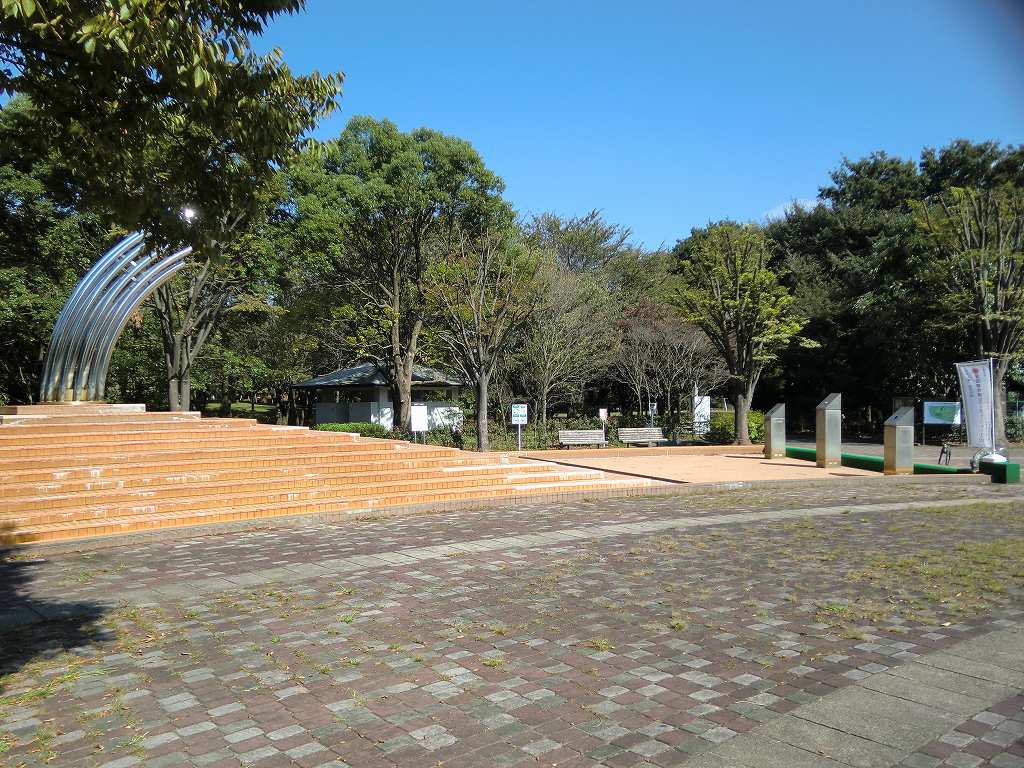 park. 325m to Oizumi Central Park (park)