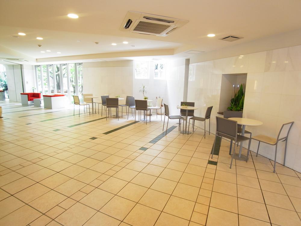 Other common areas. Cafe Lounge