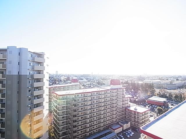 View photos from the dwelling unit. View from the site (December 2013) Shooting