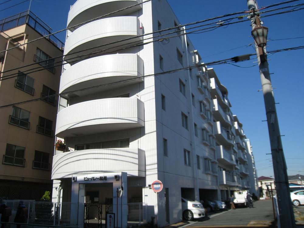 Local appearance photo. Local (12 May 2013) Shooting