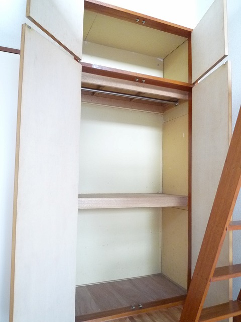 Receipt. Convenient Tsuite Paul to be hanger!