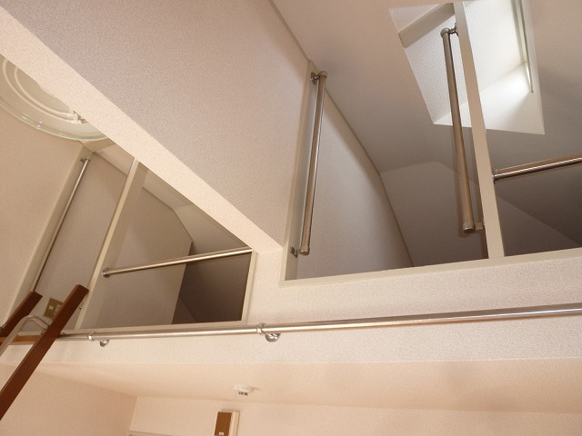 Other room space. loft