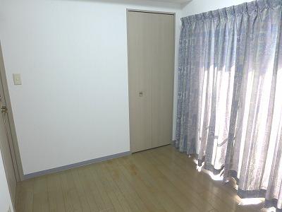 Non-living room