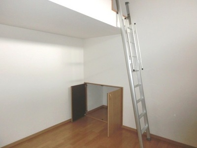 Receipt. Here is something cleaner.