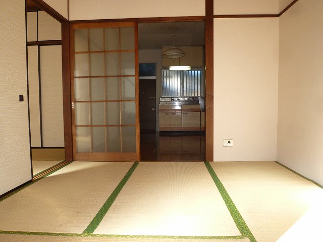 Other room space. Japanese-style room 4.5 tatami