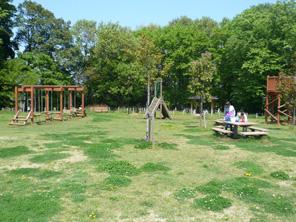 Negishidai nature park (about 200m)