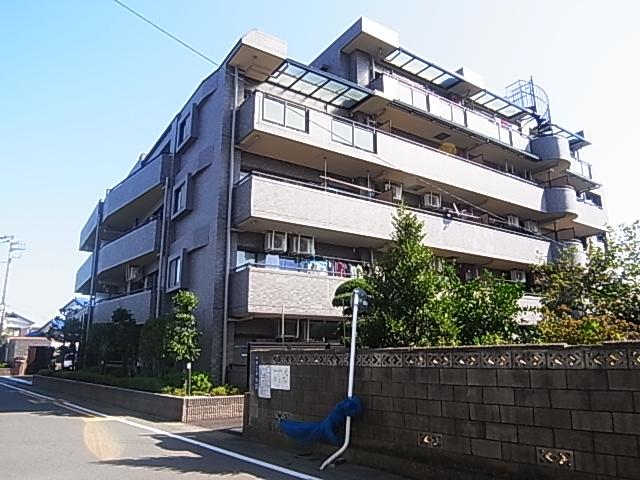 Local appearance photo. Local (10 May 2013) Shooting