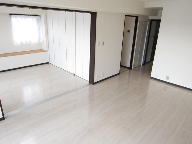 Living. Indoor (12 May 2013) Shooting