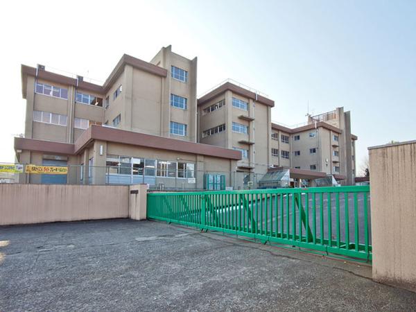 Primary school. 466m to Wako City Kitahara elementary school