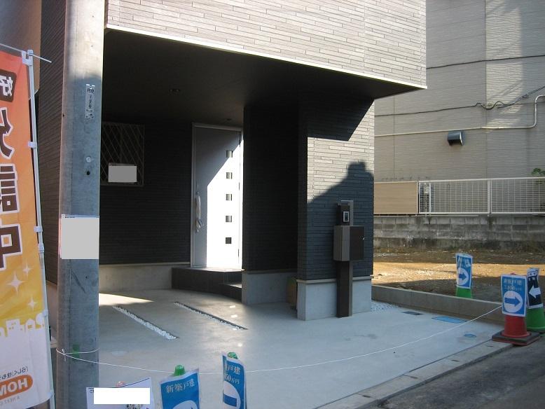 Entrance. Entrance door touch key system