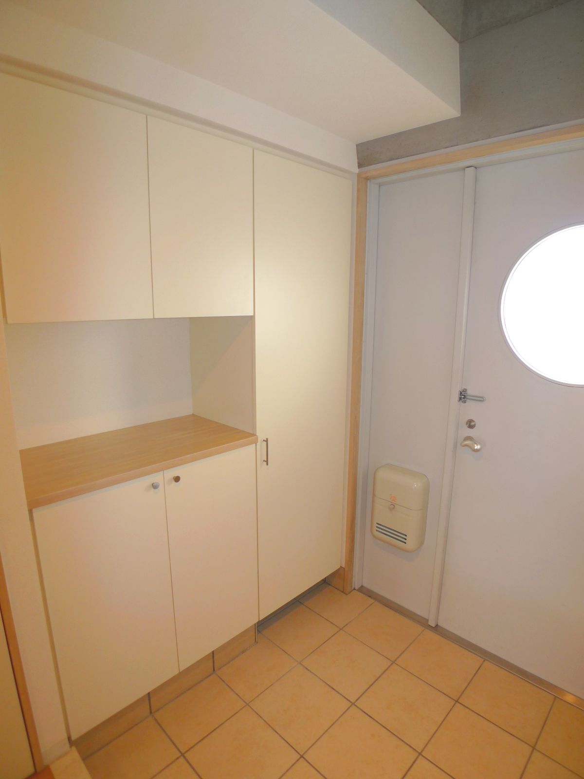 Other Equipment. Shoes BOX