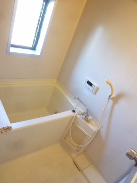 Bath. With reheating function