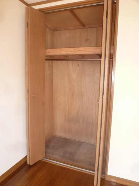 Receipt. Western-style closet