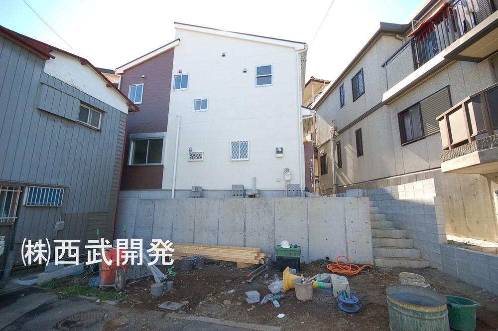 Local appearance photo. Local (10 May 2013) Shooting