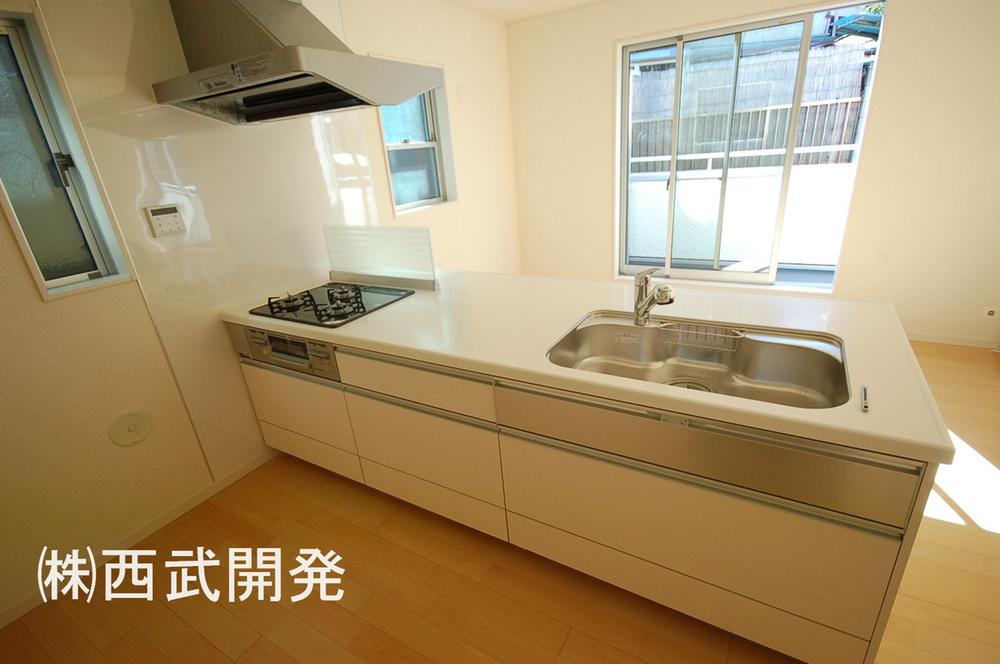 Kitchen. Indoor (10 May 2013) Shooting Cafe-style kitchen looks fashionable. 