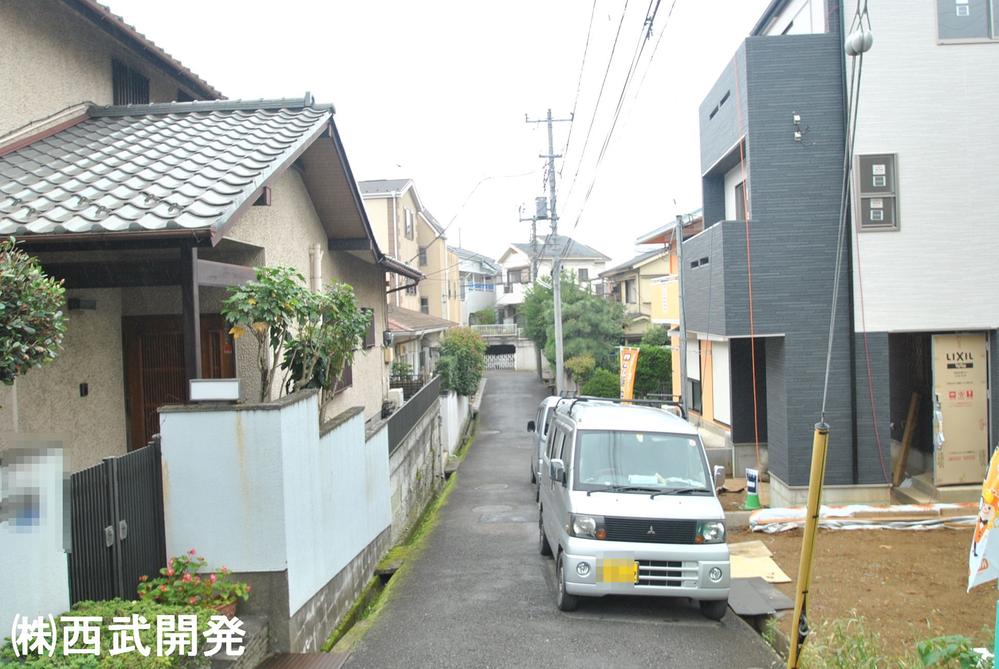 Local photos, including front road. Local (10 May 2013) Shooting