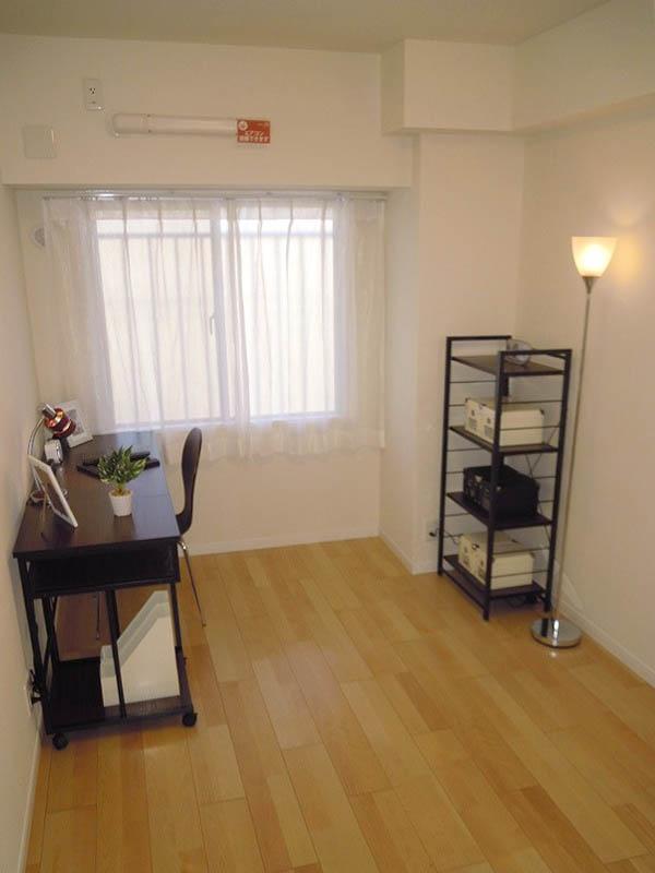 Non-living room. Stylish rooms with coordinated furniture