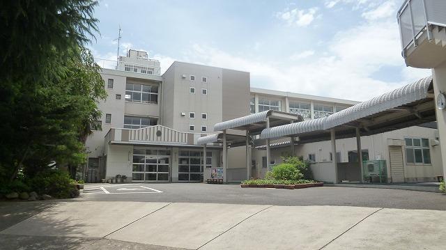 Primary school. Wako Municipal third to elementary school 590m