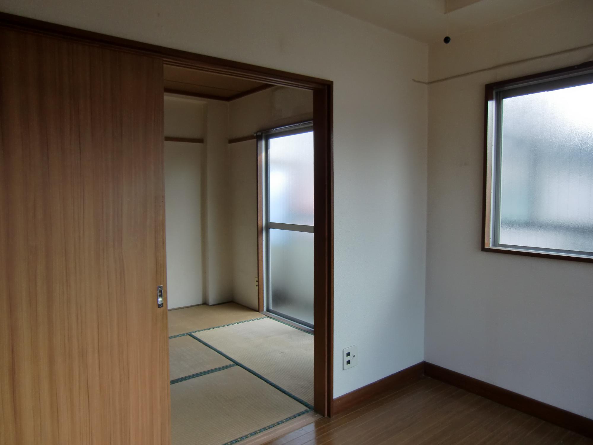 Living and room. Japanese-style room 6 quires
