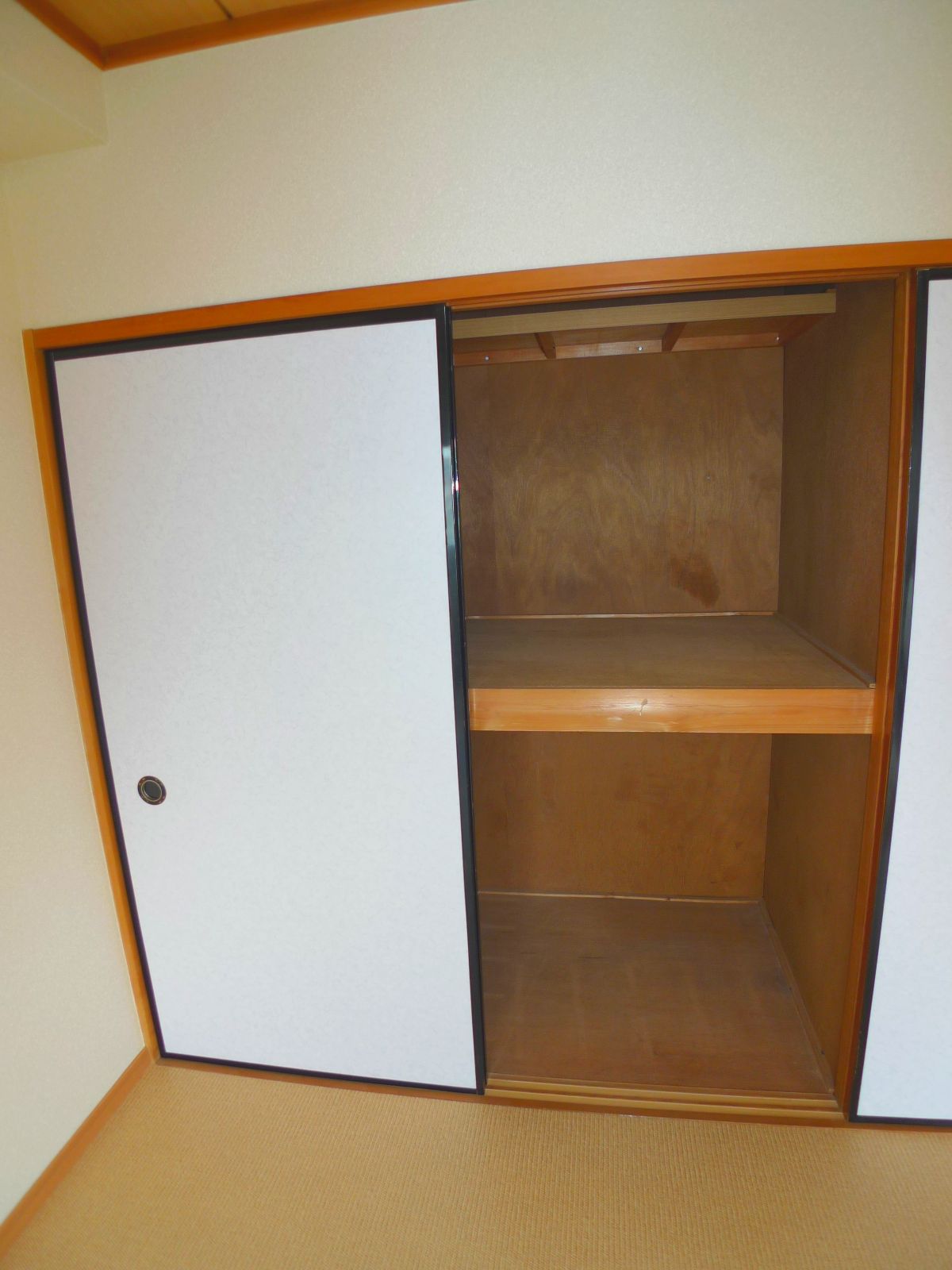 Receipt. Storage between 1