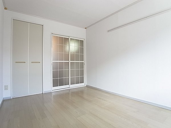 Other room space. Western style room