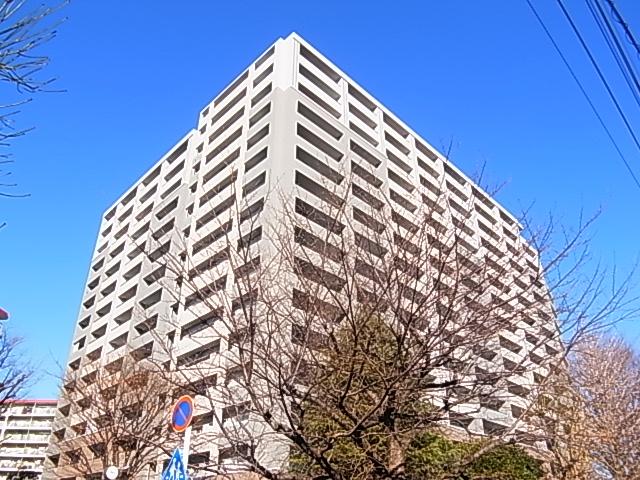 Local appearance photo. Local (12 May 2013) Shooting