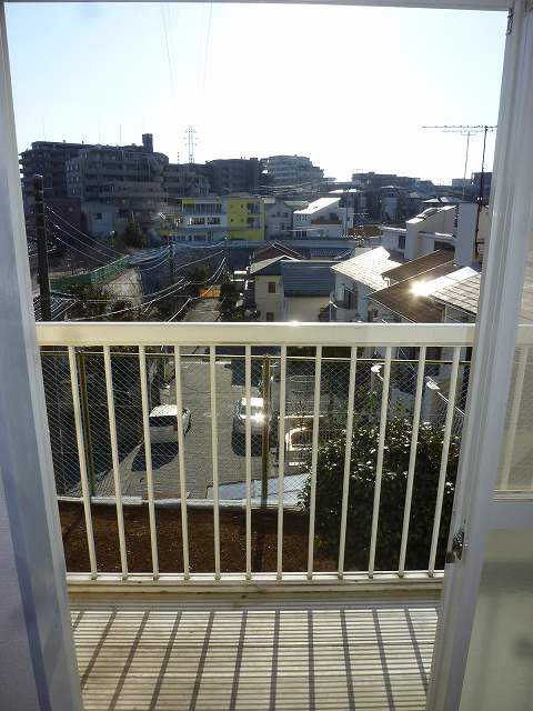 Balcony. Hill also on the first floor!