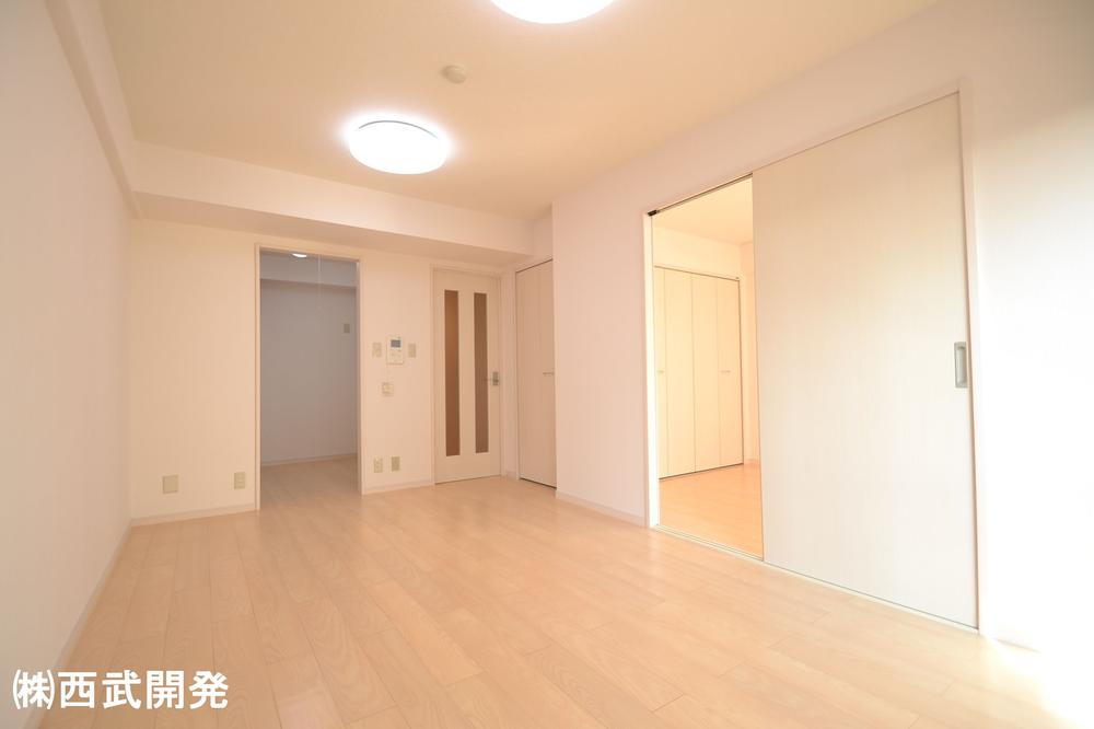 Living. Indoor (12 May 2013) Shooting